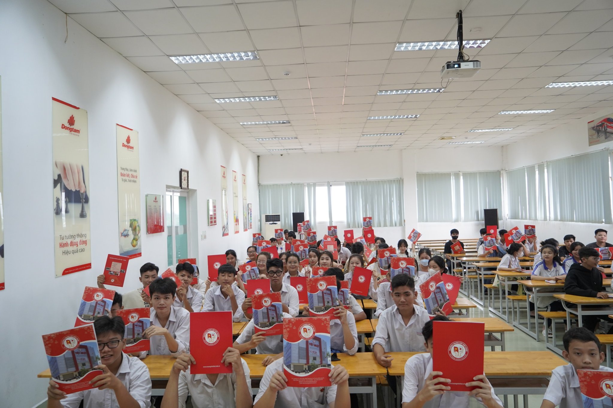 Trường trung cấp Đông Nam Á