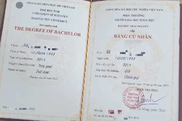Sử dụng văn bằng 2 ngôn ngữ anh để miễn thi công chức viên chức